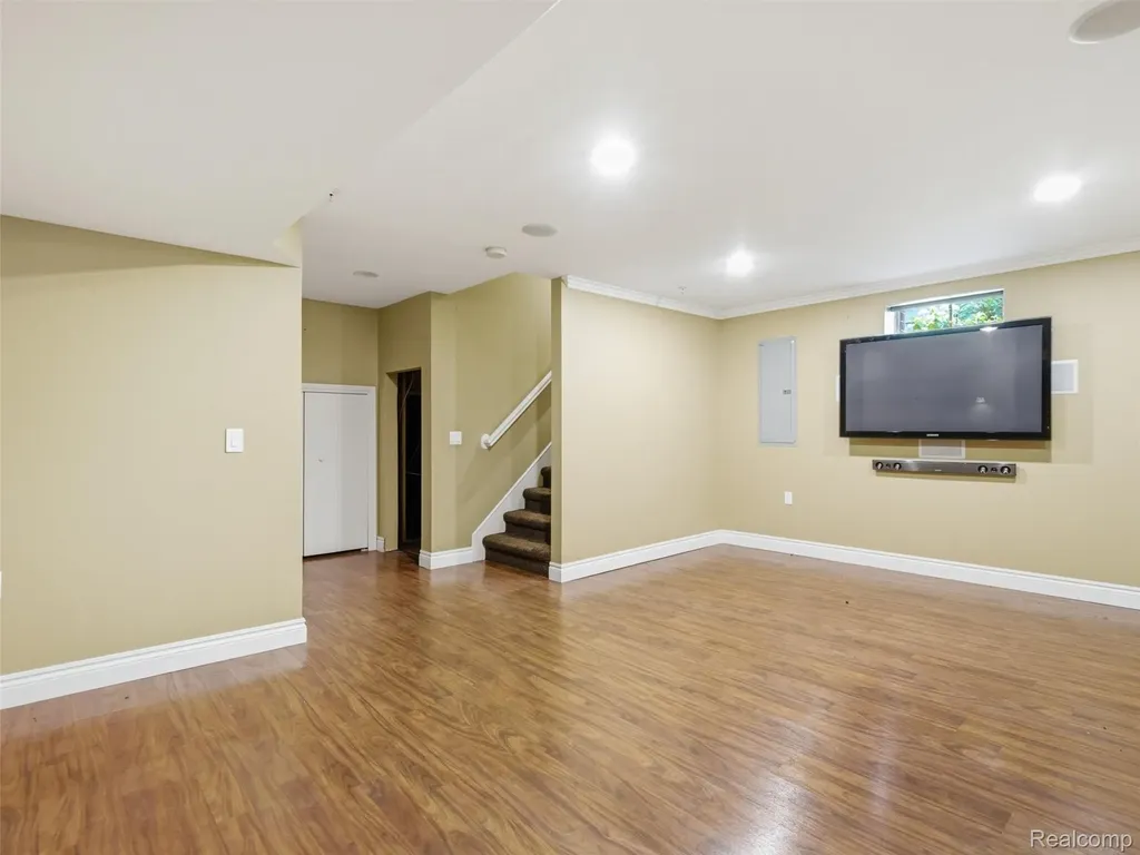 3875 Andover Avenue Auburn Hills City MI 48326