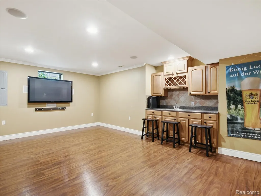 3875 Andover Avenue Auburn Hills City MI 48326