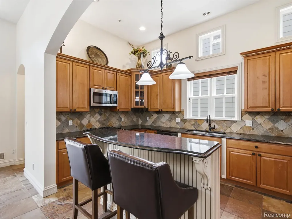 3875 Andover Avenue Auburn Hills City MI 48326