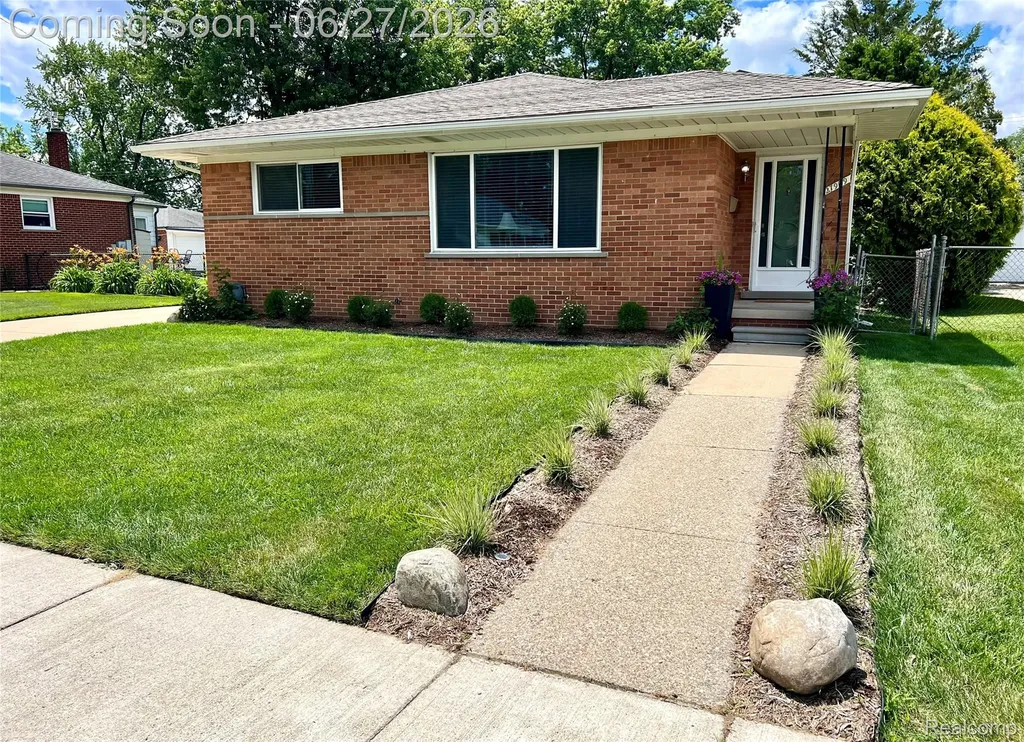 27909 Shock Street St. Clair Shores City MI 48081