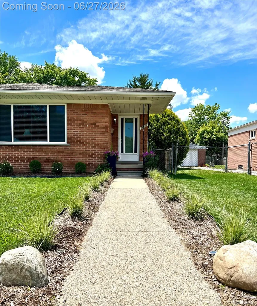 27909 Shock Street St. Clair Shores City MI 48081