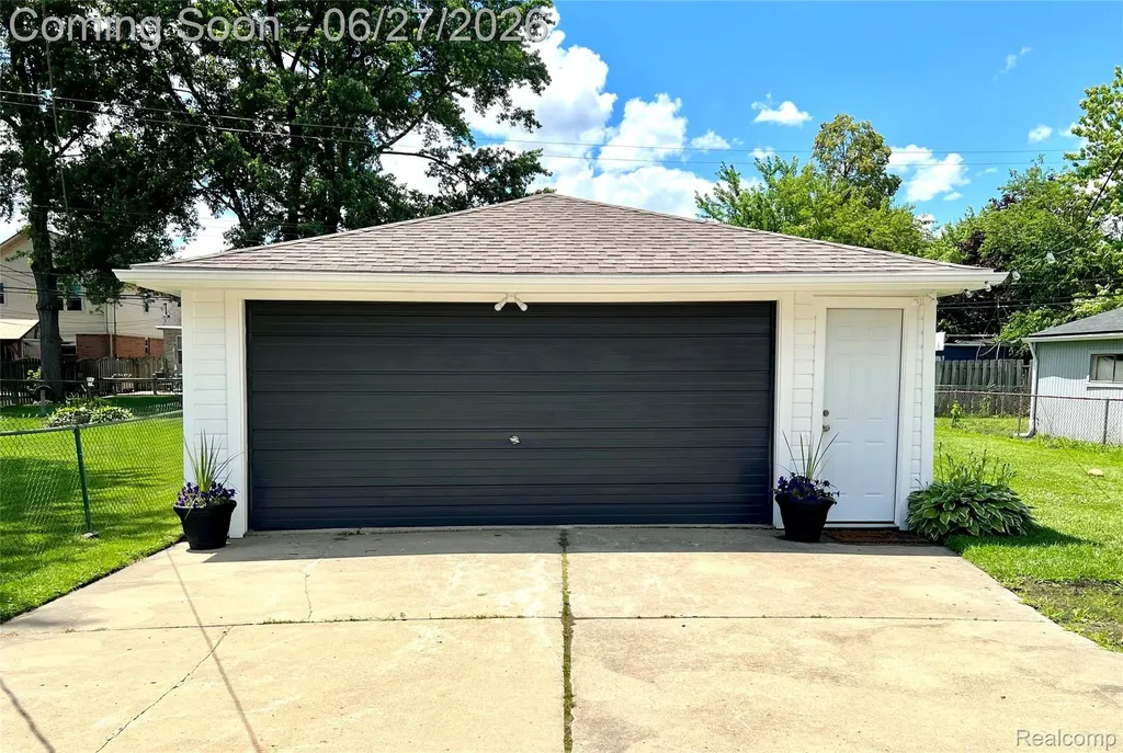 27909 Shock Street St. Clair Shores City MI 48081