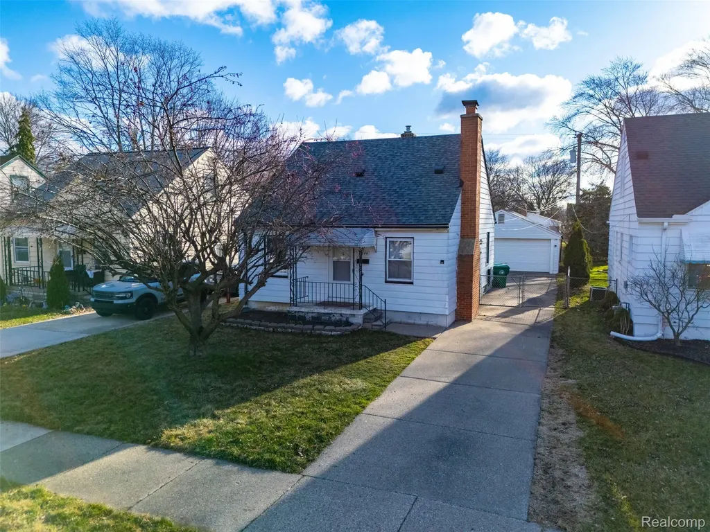5844 Gilman Street Garden City City MI 48135