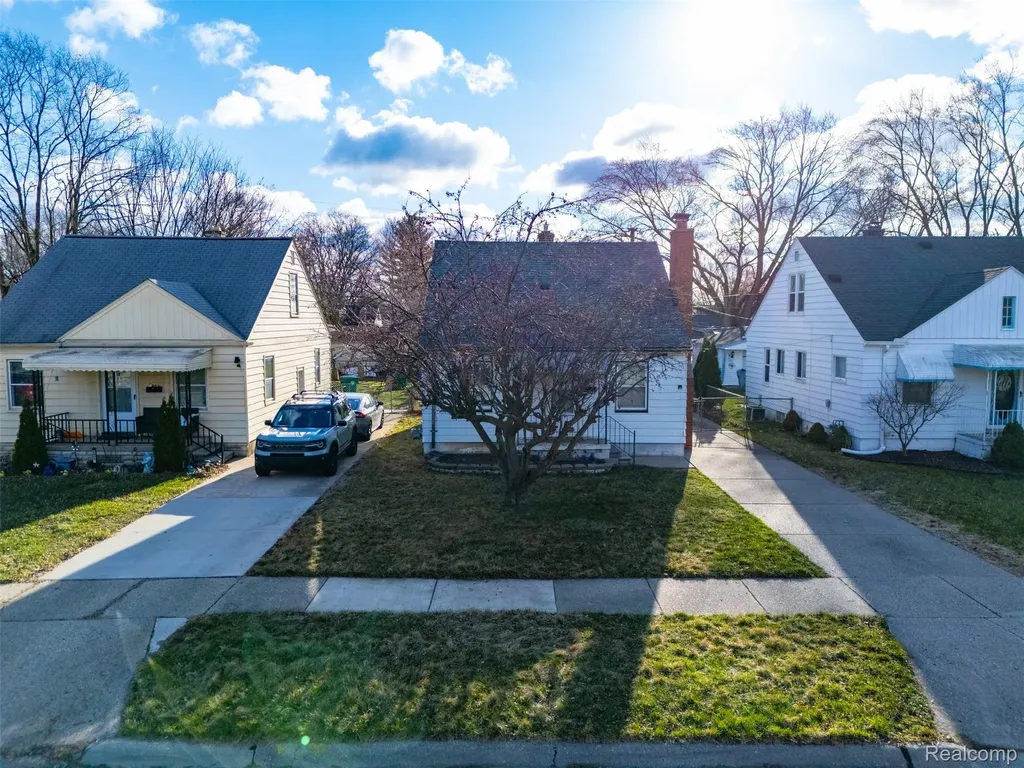 5844 Gilman Street Garden City City MI 48135