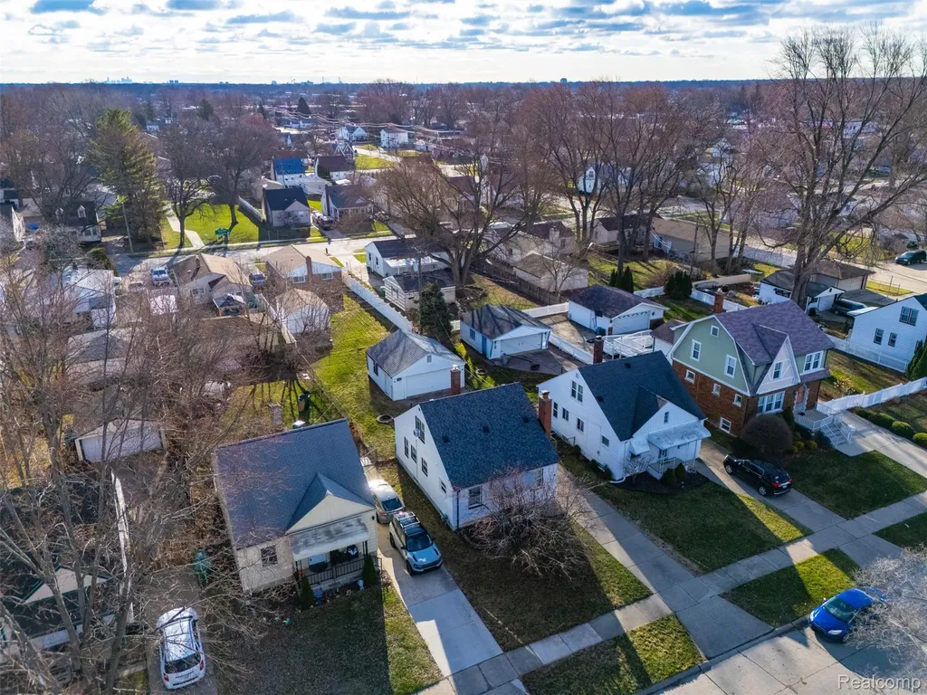 5844 Gilman Street Garden City City MI 48135