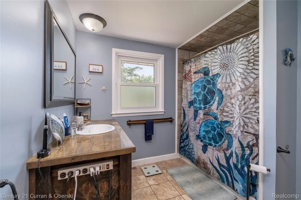 7224 Andersonville Road Independence Charter Township MI 48346