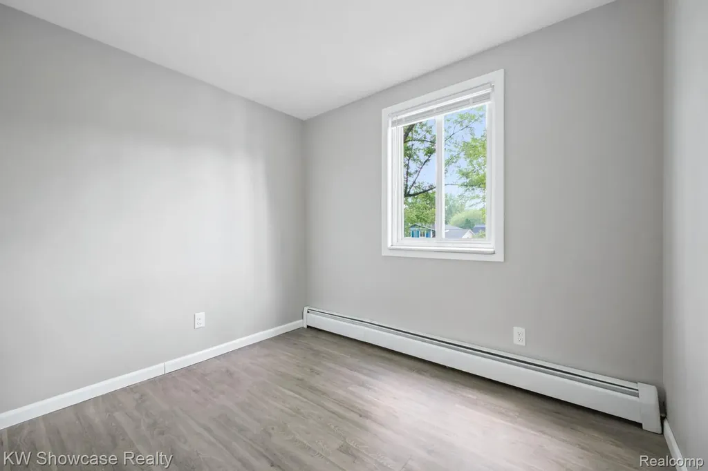 3412 W Clarice Avenue Highland Charter Township MI 48356