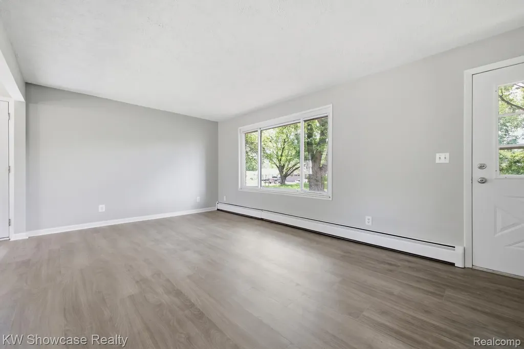 3412 W Clarice Avenue Highland Charter Township MI 48356