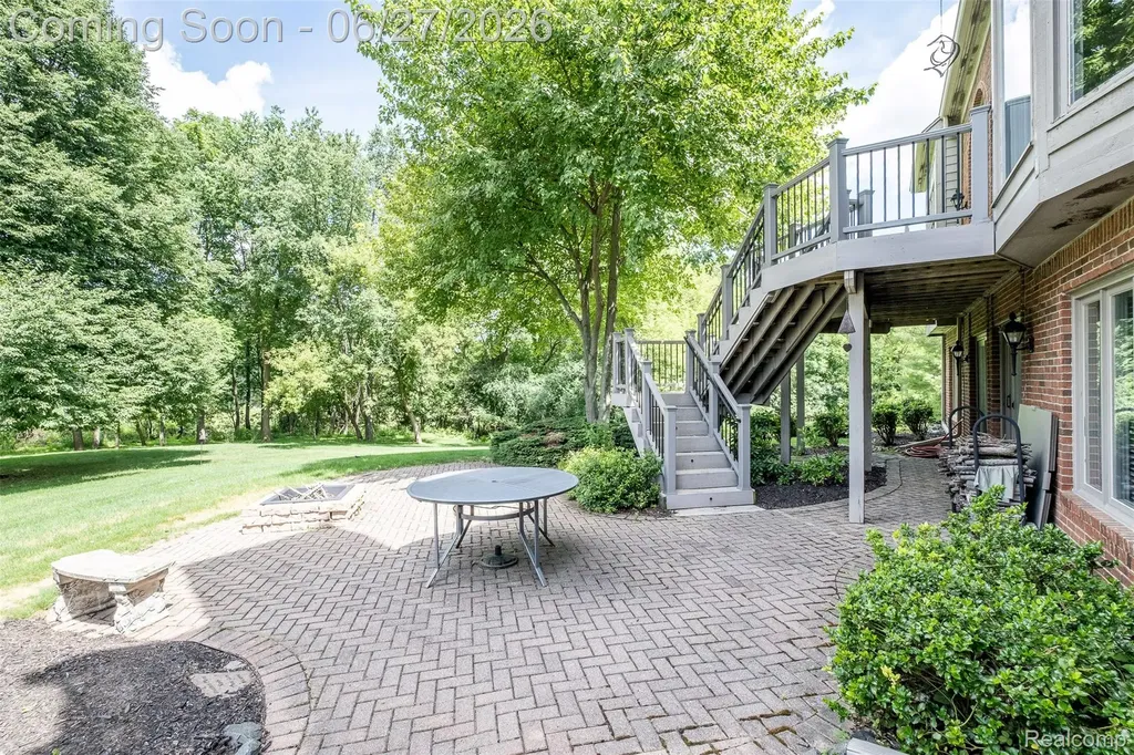 21579 Trent Court Novi City MI 48375