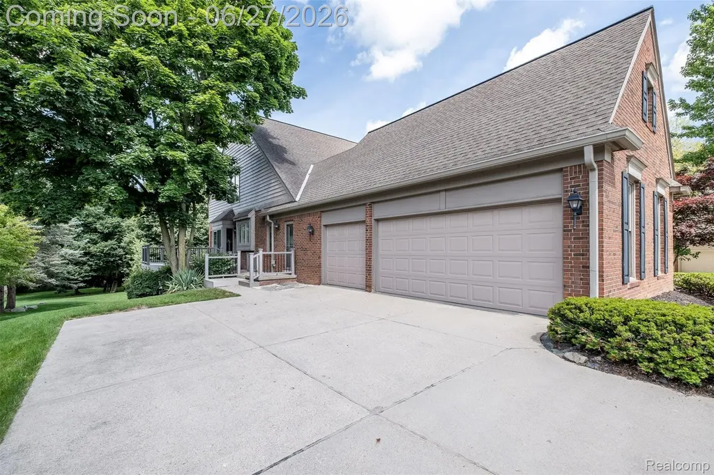 21579 Trent Court Novi City MI 48375
