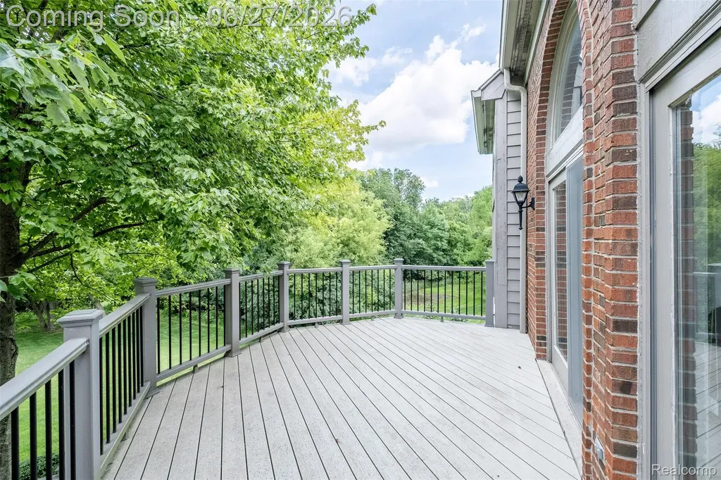 21579 Trent Court Novi City MI 48375