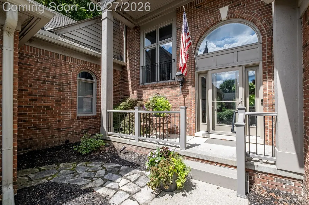 21579 Trent Court Novi City MI 48375