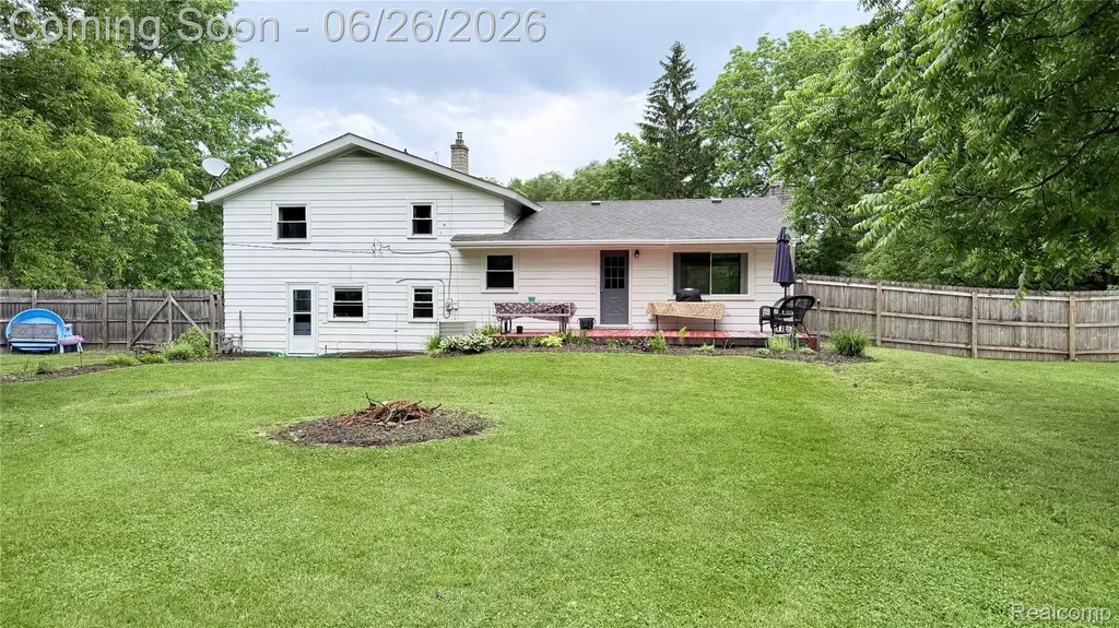 3555 Wilson Drive Fort Gratiot Charter Township MI 48059