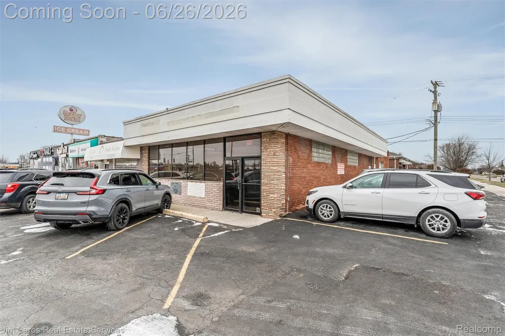 18703 E 10 Mile Road Roseville City MI 48066