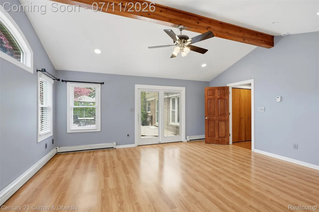 6354 Shenandoah Avenue Allen Park City MI 48101