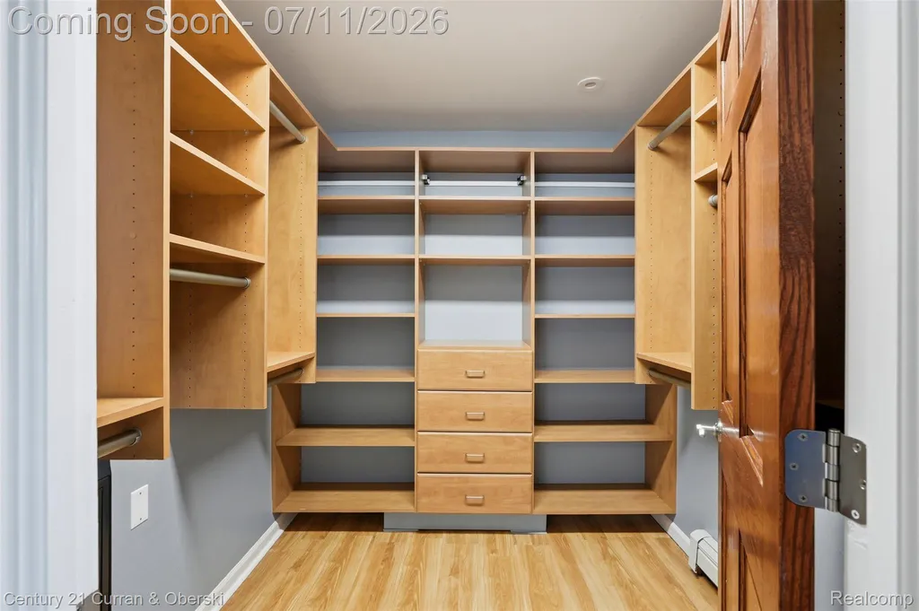 6354 Shenandoah Avenue Allen Park City MI 48101