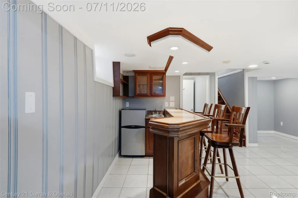 6354 Shenandoah Avenue Allen Park City MI 48101