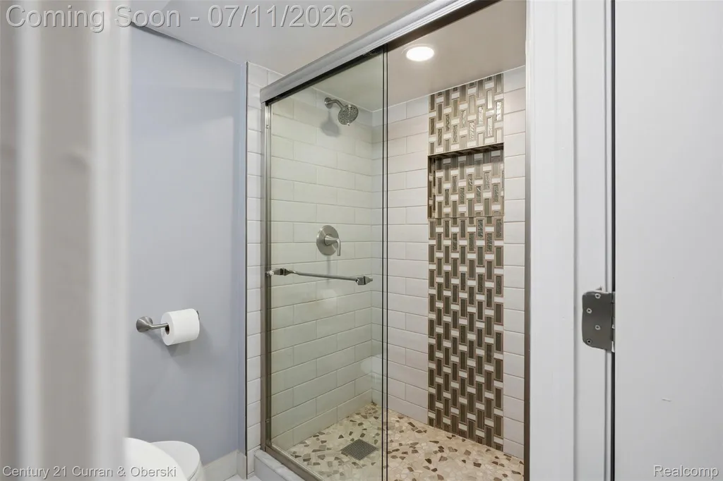 6354 Shenandoah Avenue Allen Park City MI 48101