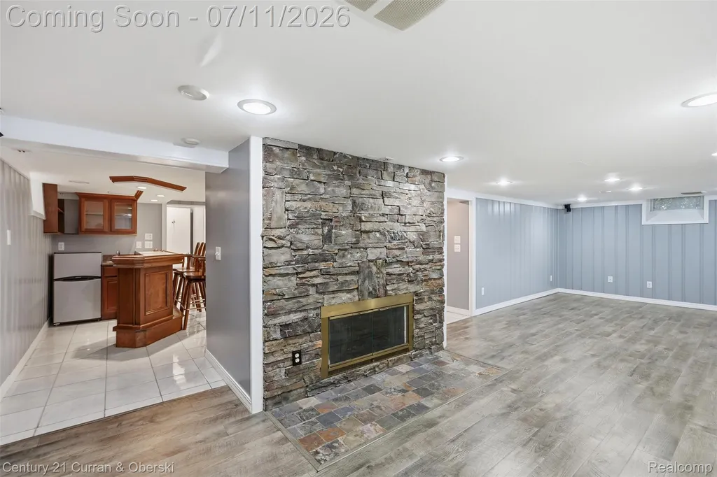 6354 Shenandoah Avenue Allen Park City MI 48101