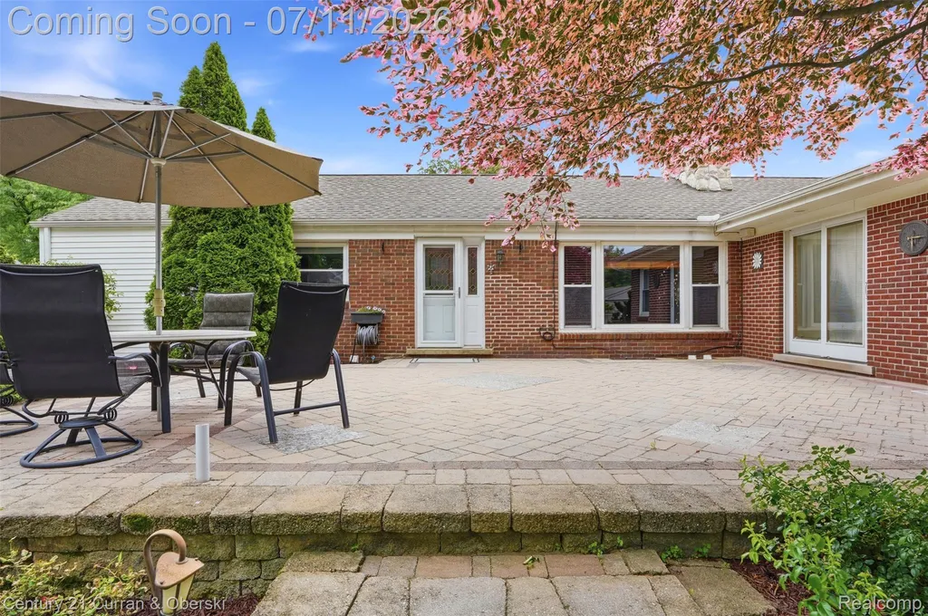 6354 Shenandoah Avenue Allen Park City MI 48101