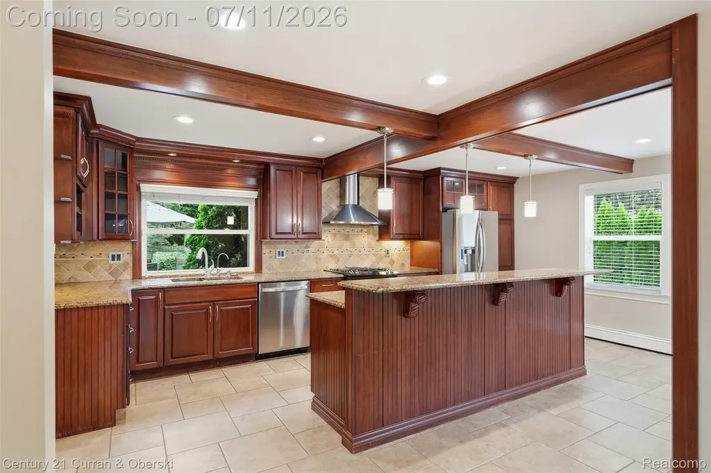 6354 Shenandoah Avenue Allen Park City MI 48101
