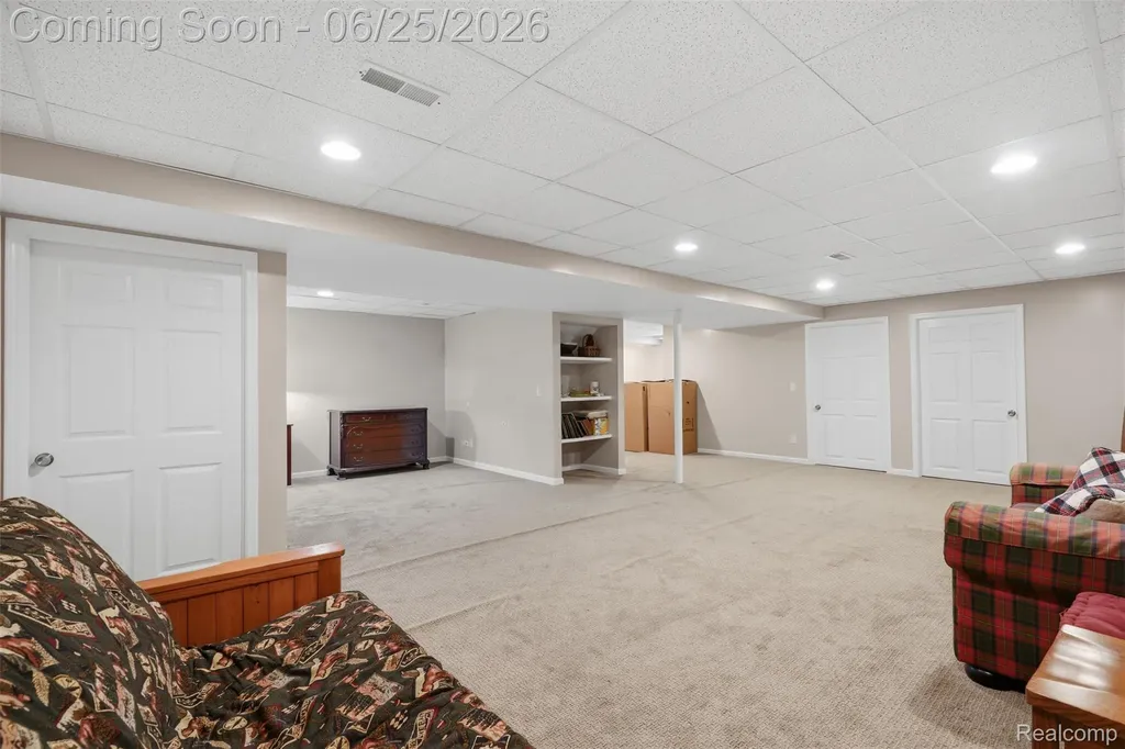 3477 Amber Oaks Drive Howell Township MI 48855