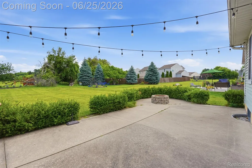 3477 Amber Oaks Drive Howell Township MI 48855