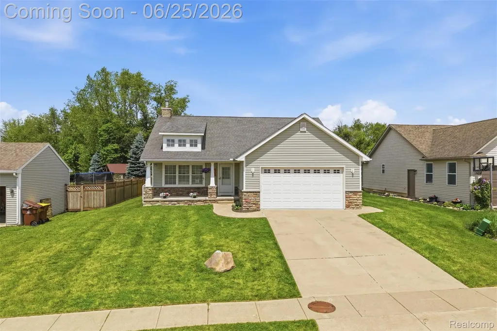 3477 Amber Oaks Drive Howell Township MI 48855