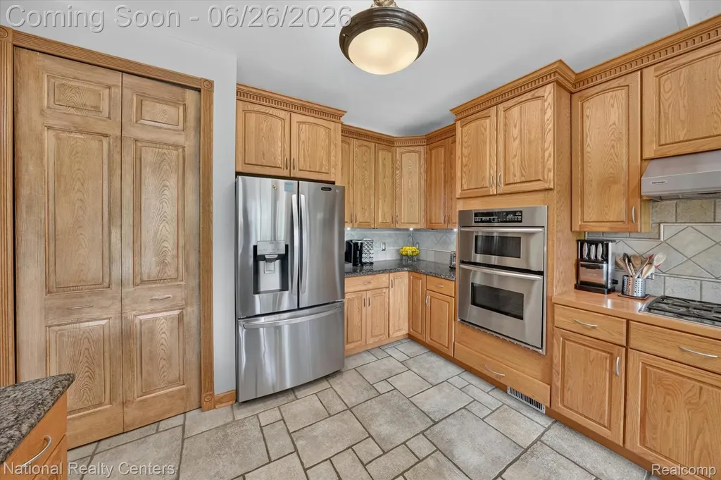 12257 Chandler Drive Plymouth Charter Township MI 48170