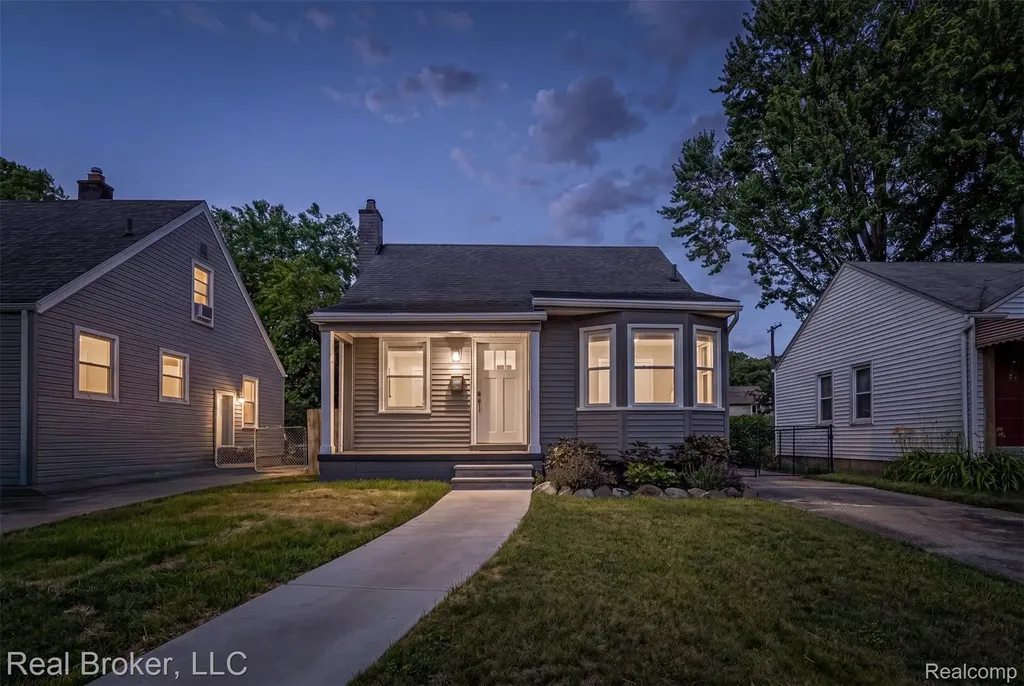 1516 Hoffman Avenue Royal Oak City MI 48067