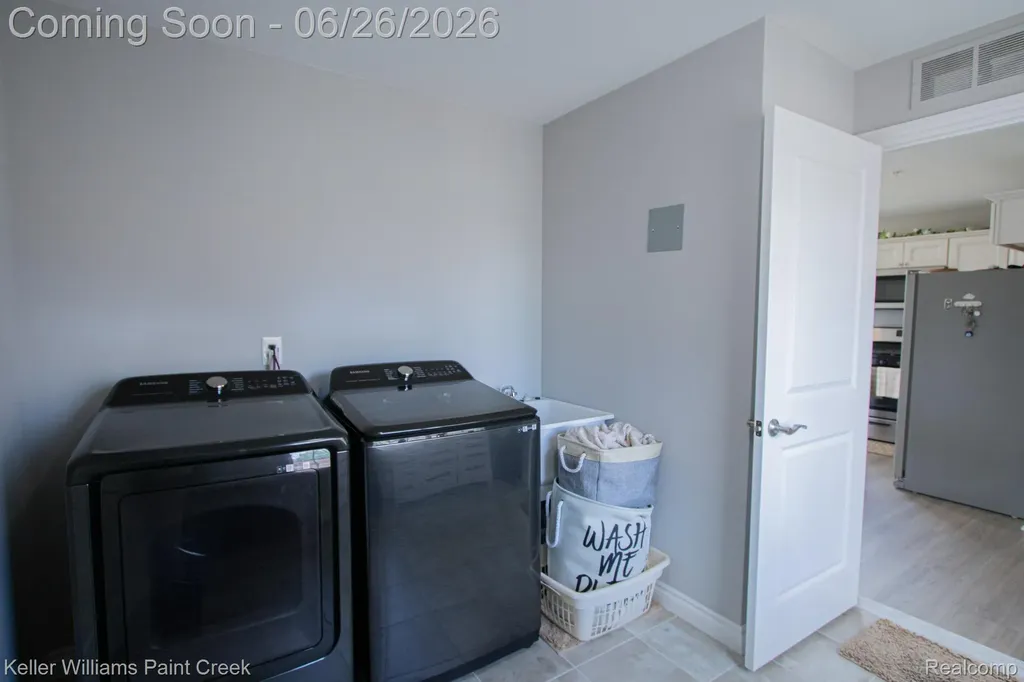 16620 Savor Lane Clinton Charter Township MI 48035