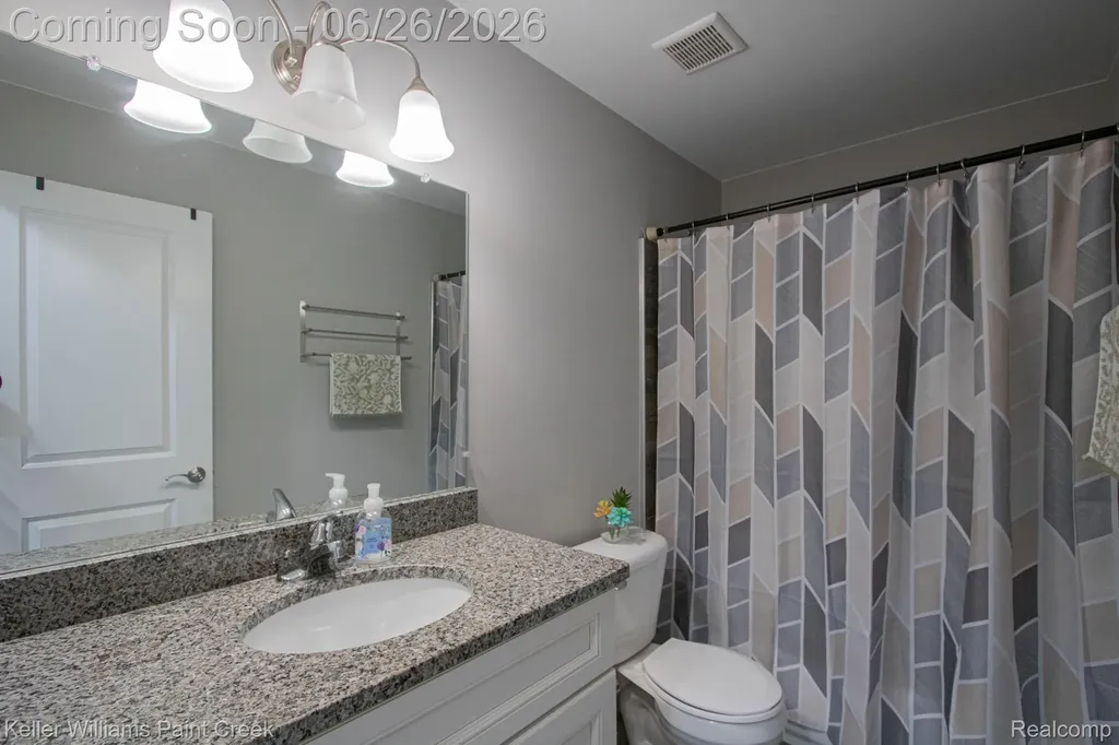 16620 Savor Lane Clinton Charter Township MI 48035
