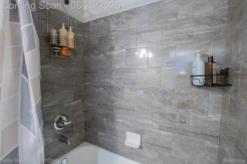 16620 Savor Lane Clinton Charter Township MI 48035