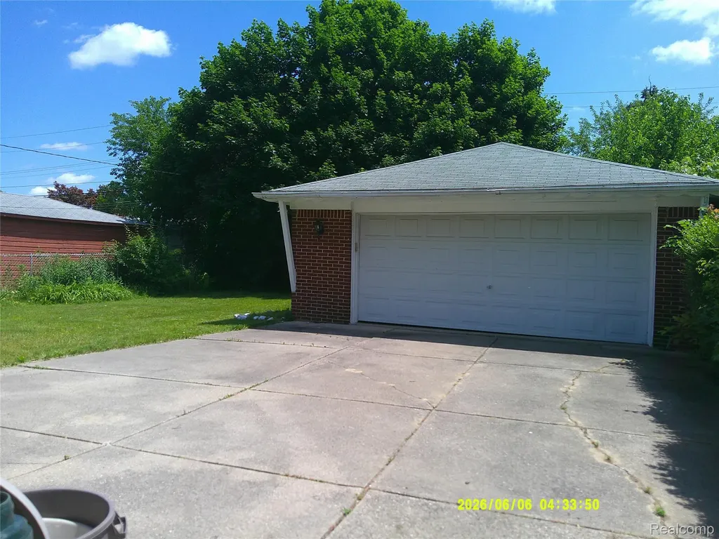 13458 Marion Redford Charter Township MI 48239