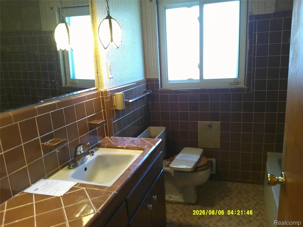 13458 Marion Redford Charter Township MI 48239