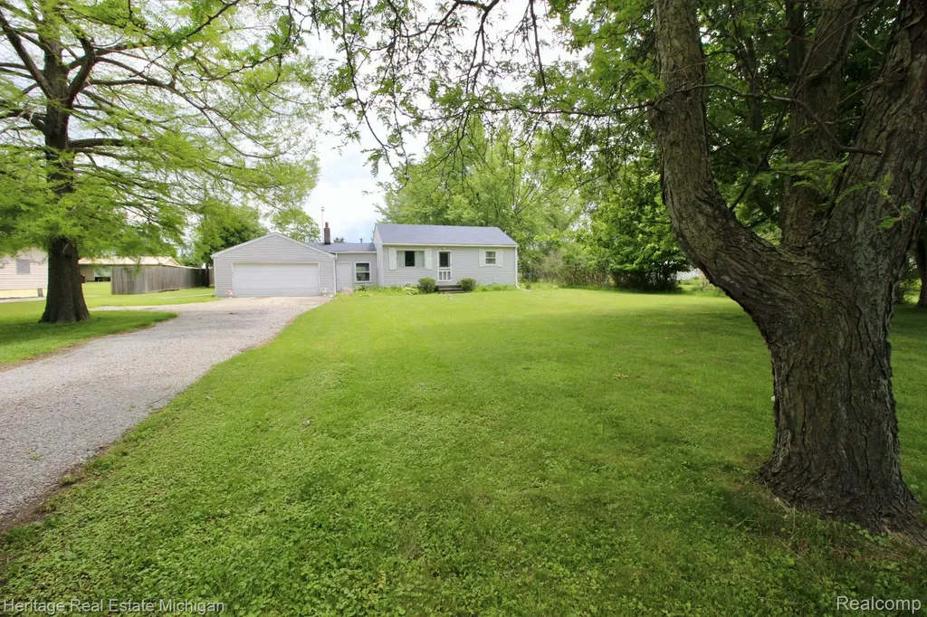 8265 S M 52 Bennington Township MI 48867
