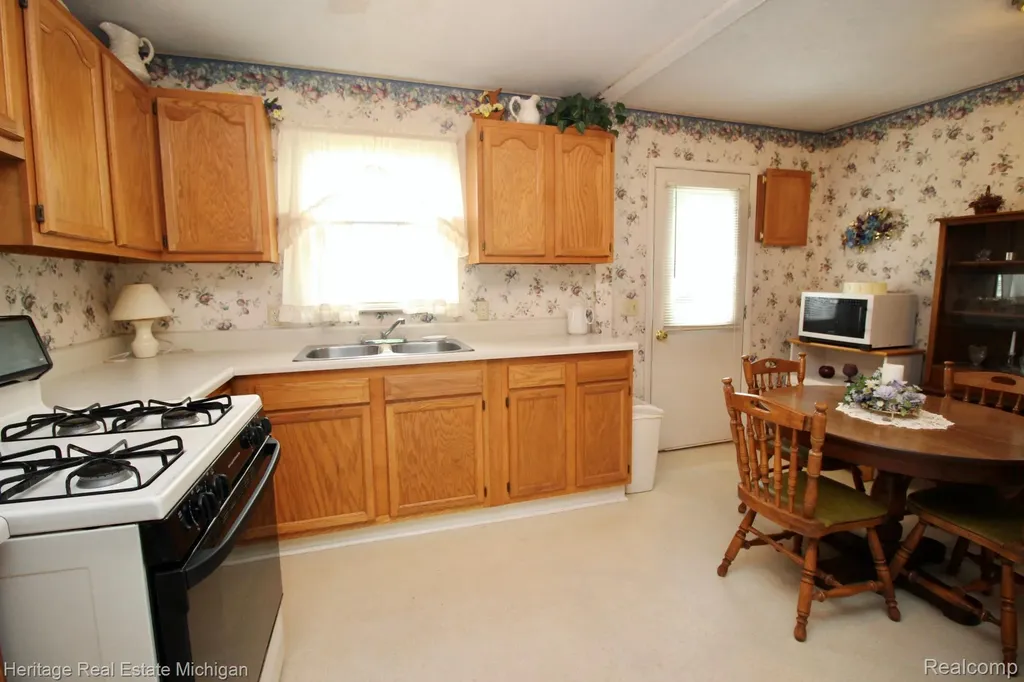 8265 S M 52 Bennington Township MI 48867