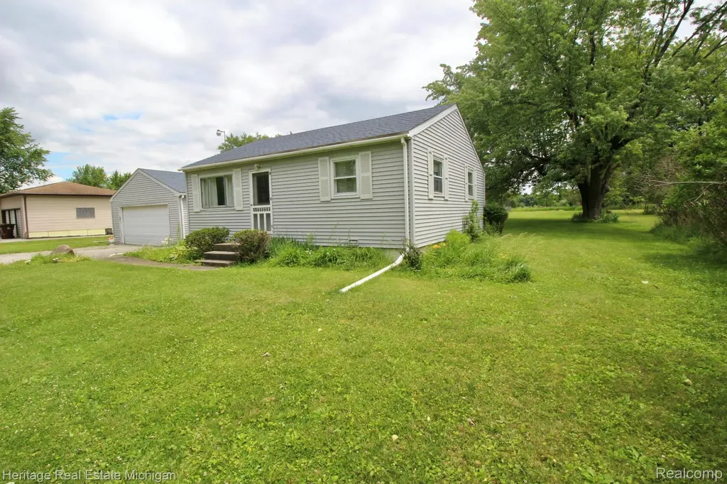 8265 S M 52 Bennington Township MI 48867