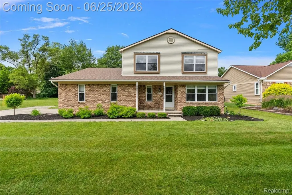 45071 Yorkshire Drive Novi City MI 48375