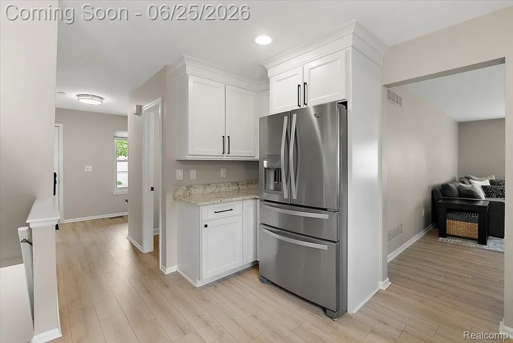 45071 Yorkshire Drive Novi City MI 48375