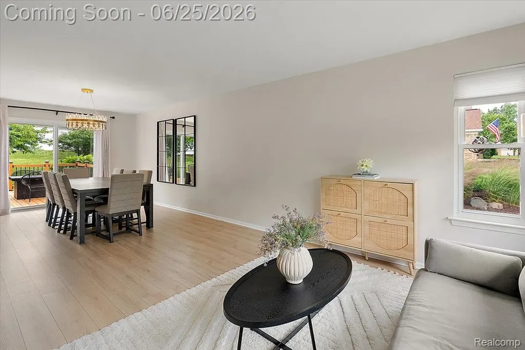 45071 Yorkshire Drive Novi City MI 48375