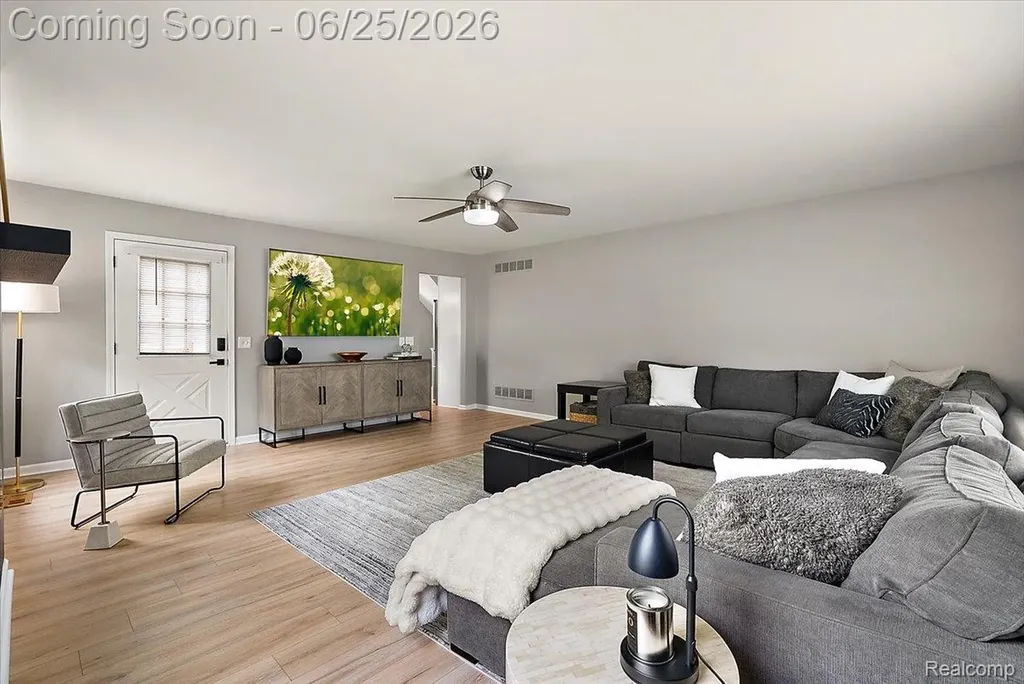 45071 Yorkshire Drive Novi City MI 48375