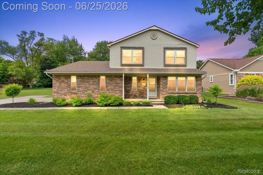 45071 Yorkshire Drive Novi City MI 48375