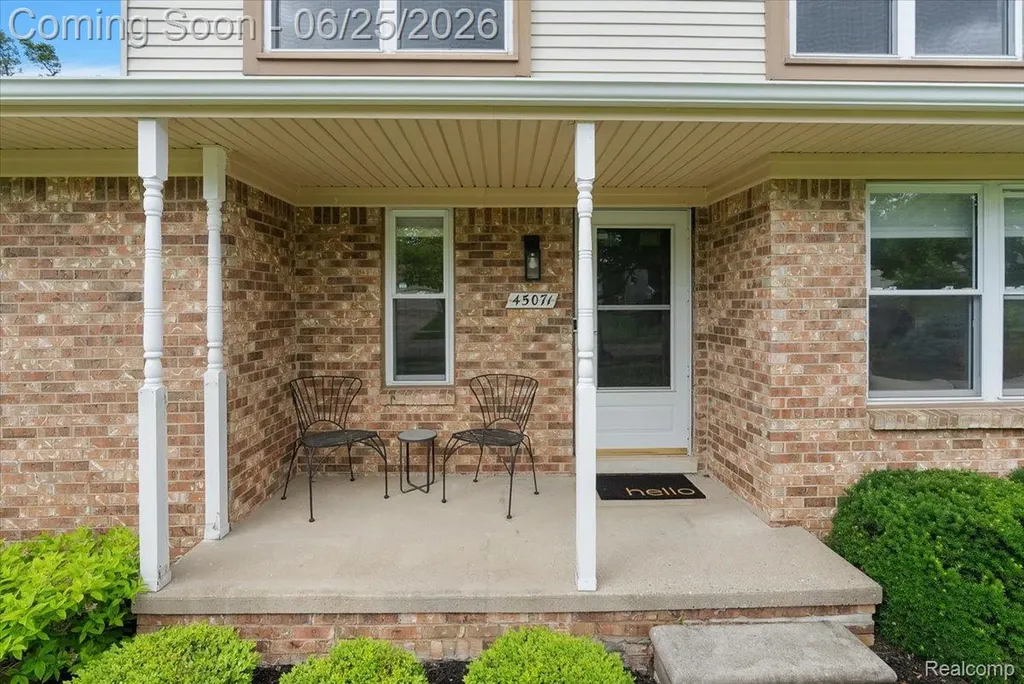 45071 Yorkshire Drive Novi City MI 48375