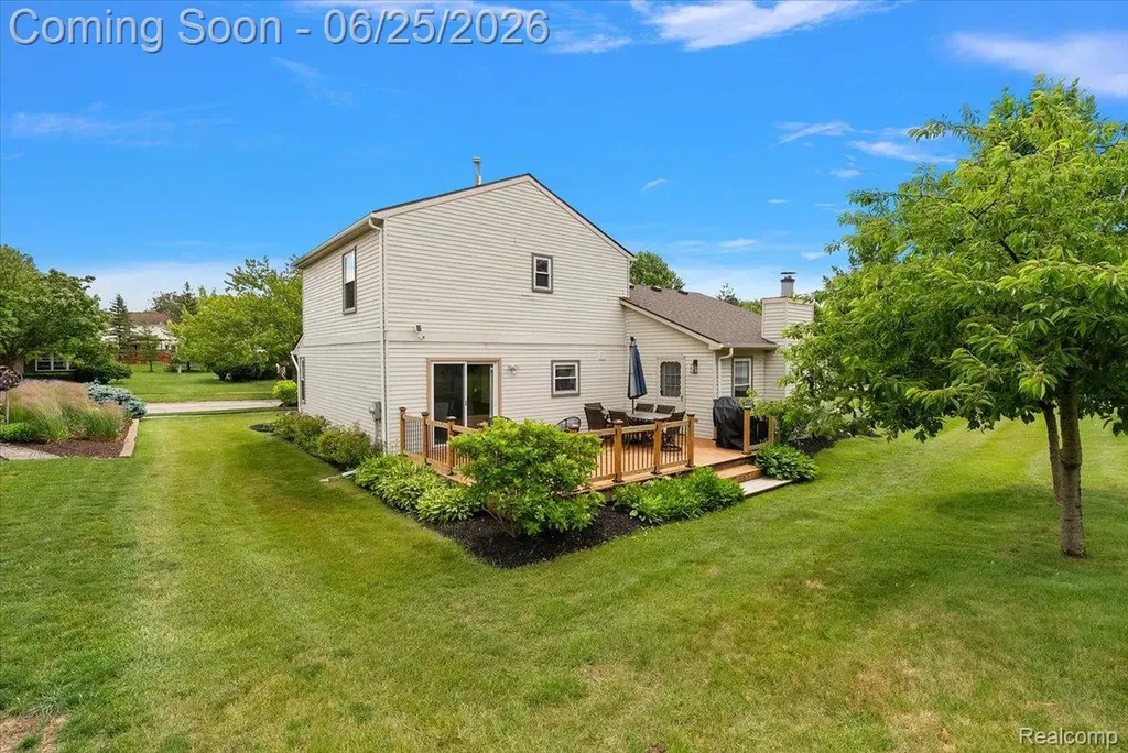 45071 Yorkshire Drive Novi City MI 48375