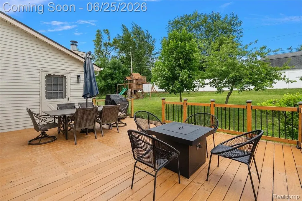 45071 Yorkshire Drive Novi City MI 48375