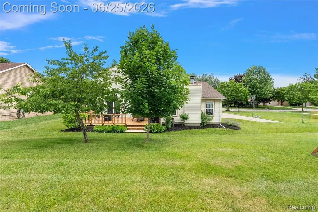 45071 Yorkshire Drive Novi City MI 48375