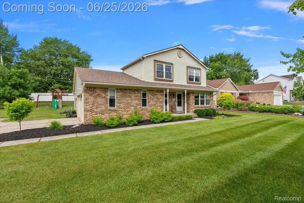 45071 Yorkshire Drive Novi City MI 48375