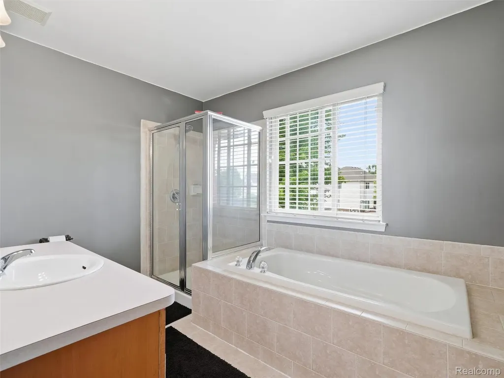 23621 Crescent Ridge Drive Huron Charter Township MI 48164