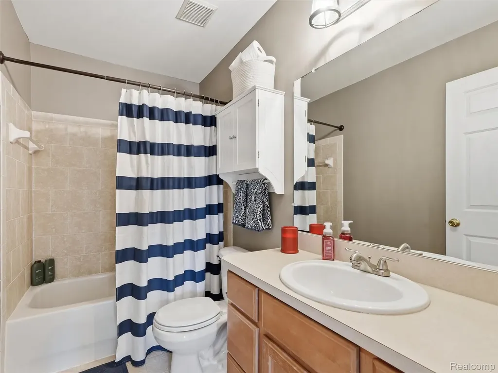 23621 Crescent Ridge Drive Huron Charter Township MI 48164